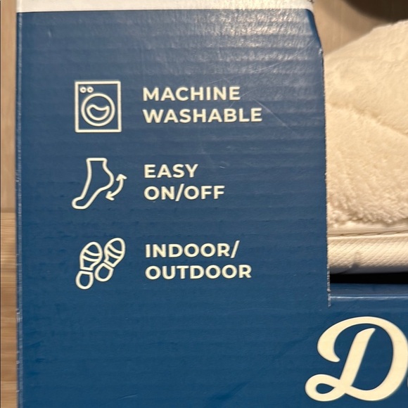 NEW! Dearfoams Women's Memory Foam Soft Slippers Various Sizes Indoor Outdoor - Picture 3 of 7